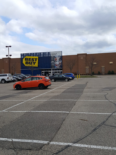 Electronics Store «Best Buy», reviews and photos, 8301 3rd St N, Oakdale, MN 55128, USA