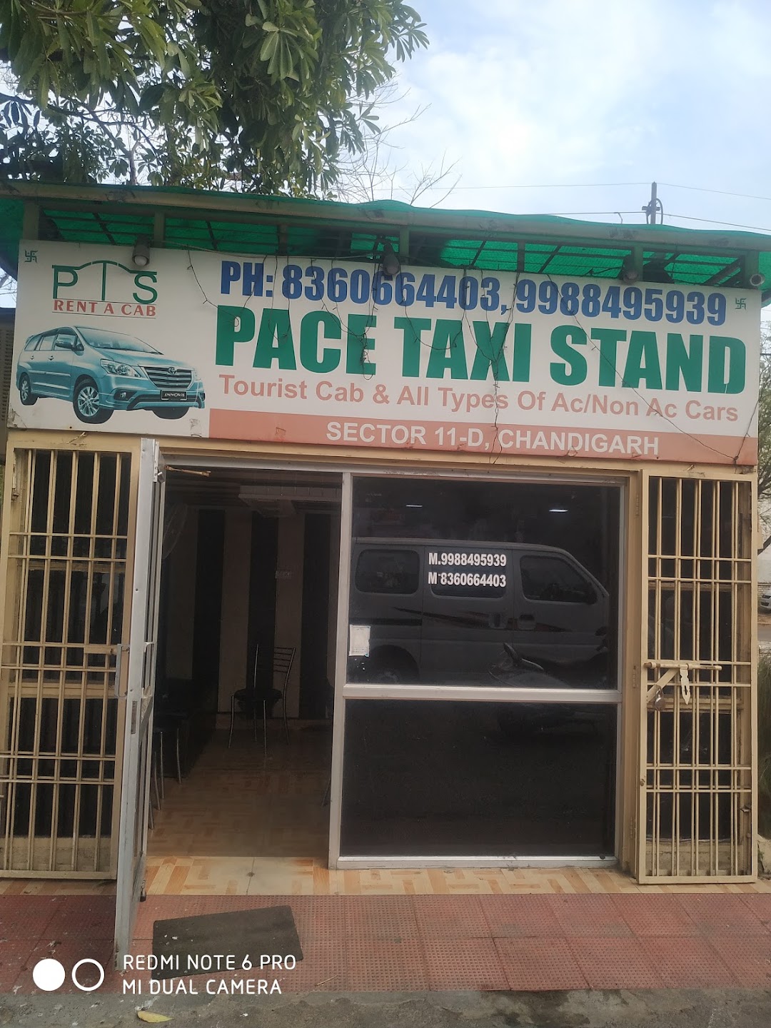 Pace Taxi Stand