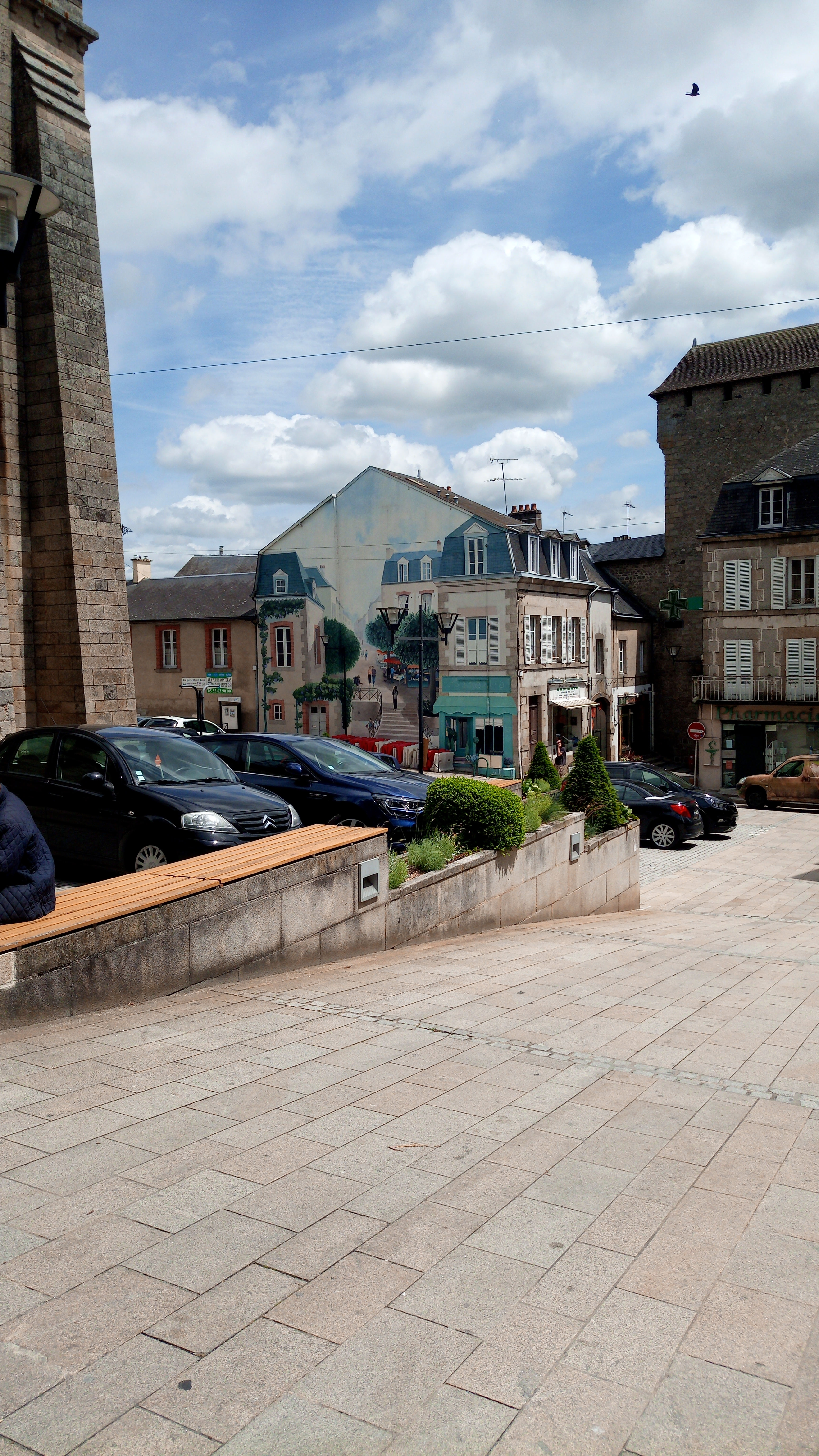Photo n° 4 de l'avis de Luis.a fait le 09/06/2019 à 15:31