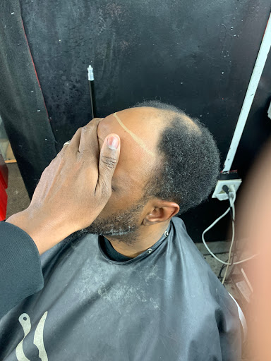 Barber Shop «5 Star Kutz Barbershop & Xpresskutz Mobilebarbertruck», reviews and photos, 3609 Ridge Rd, Lansing, IL 60438, USA