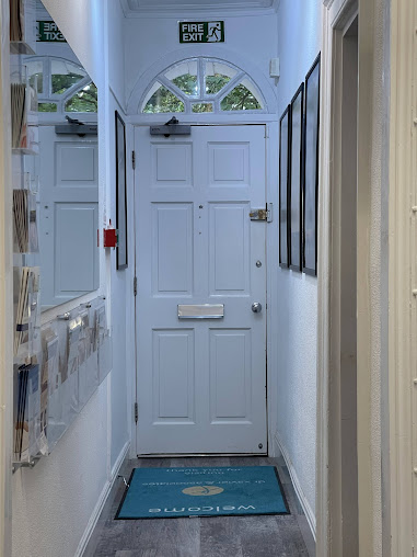 عيادة الدكتور كزافييه جي ميدي سبا - Dr Xavier G. Medi-Spa Clinic