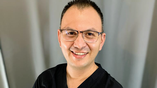 Dr. Luis Roberto García Valadez, Traumatólogo y Ortopedista