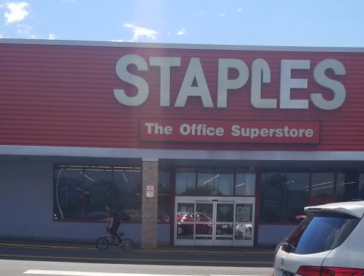 Office Supply Store «Staples», reviews and photos, 2138 W Union Blvd, Bethlehem, PA 18018, USA