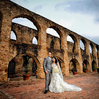 Dos Kiwis Photography Studio 21 years in business - Photo 8 - Car repair in San Antonio, TX, San Antonio