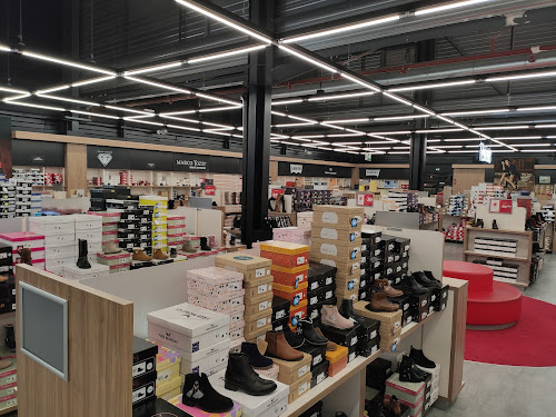 Magasin de chaussures Besson Chaussures Marseille La Valentine Marseille