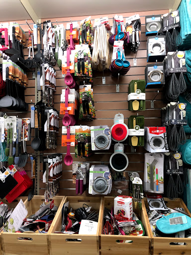 Home Goods Store «Christmas Tree Shops», reviews and photos, 28-34 Broadway, Lynnfield, MA 01940, USA