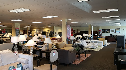 Used Furniture Store «CORT Clearance Center», reviews and photos, 801 Hampton Park Blvd, Capitol Heights, MD 20743, USA