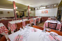 Atmosphère du Restaurant français Au P'Tit Bouchon à Vienne - n°15