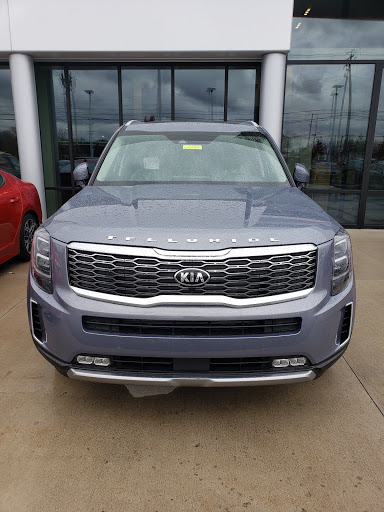 Auto Repair Shop «Summit Place Kia East», reviews and photos, 44900 N Gratiot Ave, Charter Twp of Clinton, MI 48036, USA