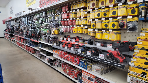 Hardware Store «Harbor Freight Tools», reviews and photos, 323 E Merritt Island Causeway, Merritt Island, FL 32952, USA