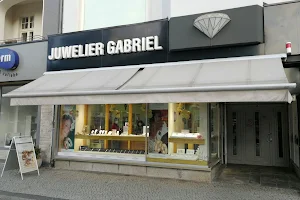 Trauringe und Verlobungsringe in Berlin, Juwelier Gabriel image