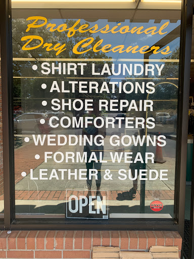 Dry Cleaner «Majik Touch Cleaners», reviews and photos, 400 E McBee Ave # 114, Greenville, SC 29601, USA