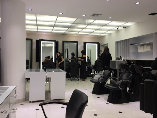 Fashion salon