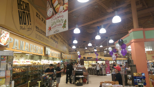 Grocery Store «Northgate Gonzalez Markets», reviews and photos, 11660 Firestone Blvd, Norwalk, CA 90650, USA