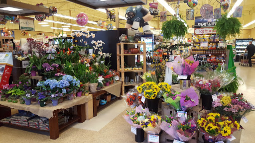 Convenience Store «Ridge Super Market», reviews and photos, 7730 Center Blvd SE, Snoqualmie, WA 98065, USA