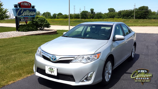 Auto Body Shop «Turks Collision Repair», reviews and photos, 508 Twin Rail Dr, Minooka, IL 60447, USA