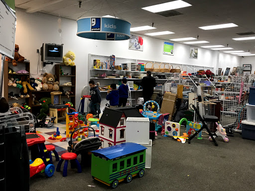 Thrift Store «Goodwill Retail Store & Donation Center», reviews and photos