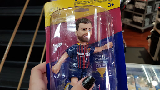 Sportswear Store «College Shop», reviews and photos, 2 Beach St, San Francisco, CA 94133, USA