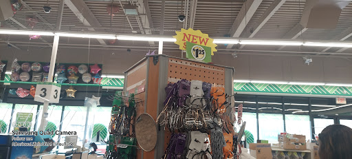 Dollar Store «Dollar Tree», reviews and photos, 345 Huntington Turnpike, Bridgeport, CT 06610, USA