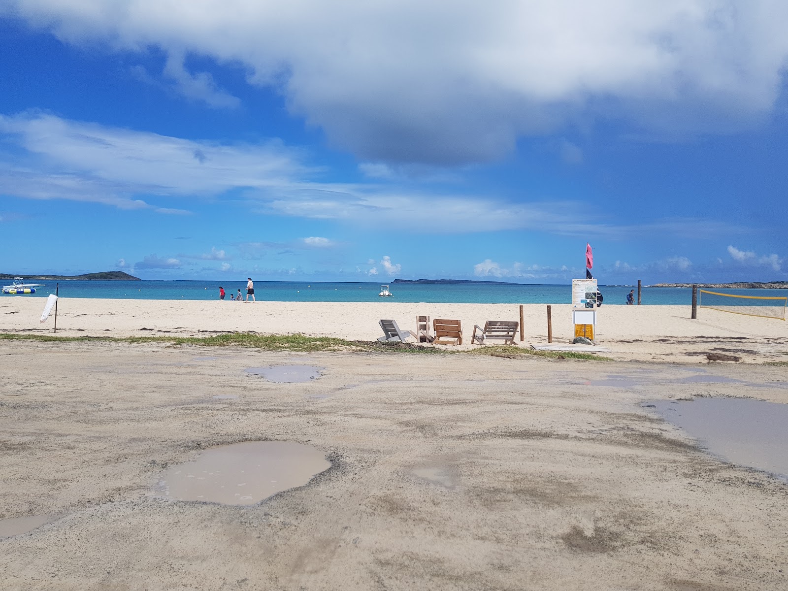 Foto di Plage de Happy Bay e il suo bellissimo paesaggio
