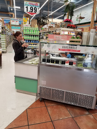 Supermarket «Vallarta Supermarkets», reviews and photos, 10950 Sherman Way, Burbank, CA 91505, USA