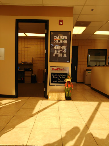 Auto Body Shop «Caliber Collision», reviews and photos, 876 Abalone Dr, Gilbert, AZ 85233, USA