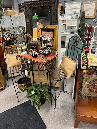 Furniture Store «Church Ladies Furniture Consignment», reviews and photos, 3570 Buford Hwy #204, Duluth, GA 30096, USA