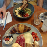 Photo n°2 de l'avis de Gricelda.a fait le 28/07/2022 à 20:50 sur le  Curva à Lisbon