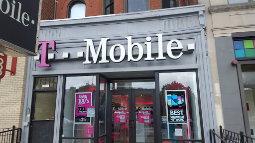 Cell Phone Store «T-Mobile», reviews and photos, 1084 Boylston St, Boston, MA 02215, USA