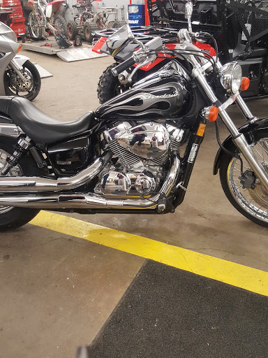 Motorcycle Dealer «Struthers Bros Kawasaki-Suzuki-Triumph», reviews and photos, 5191 NW 2nd St, Des Moines, IA 50313, USA