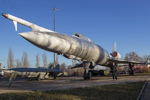 Tu-22 image