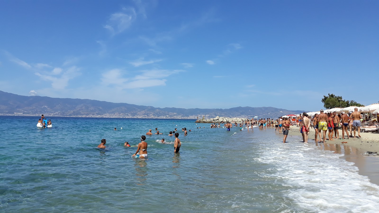 Gallico Marina'in fotoğrafı orta koylar ile birlikte