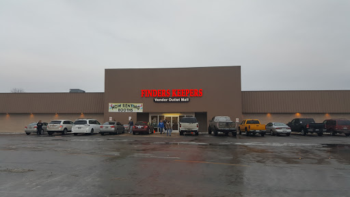 Finders Keepers Traders Outlet Mall, 740-784 Chelsa Dr, Madisonville, KY 42431, USA, 