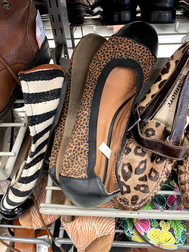 Thrift Store «Goodwill Industries of Middle Tennessee», reviews and photos, 1220 Huntsville Hwy, Fayetteville, TN 37334, USA