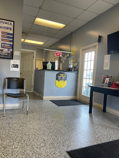 Auto Repair Shop «Meineke Car Care Center», reviews and photos, 2666 Lamar Ave, Memphis, TN 38114, USA