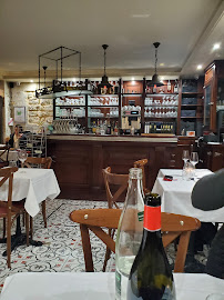 Atmosphère du Restaurant Bistro V à Paris - n°7