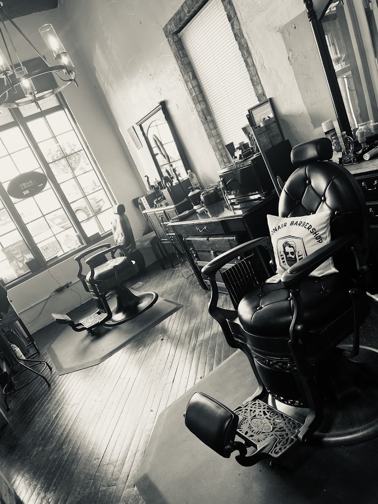 The Debonair Barbershop 65020