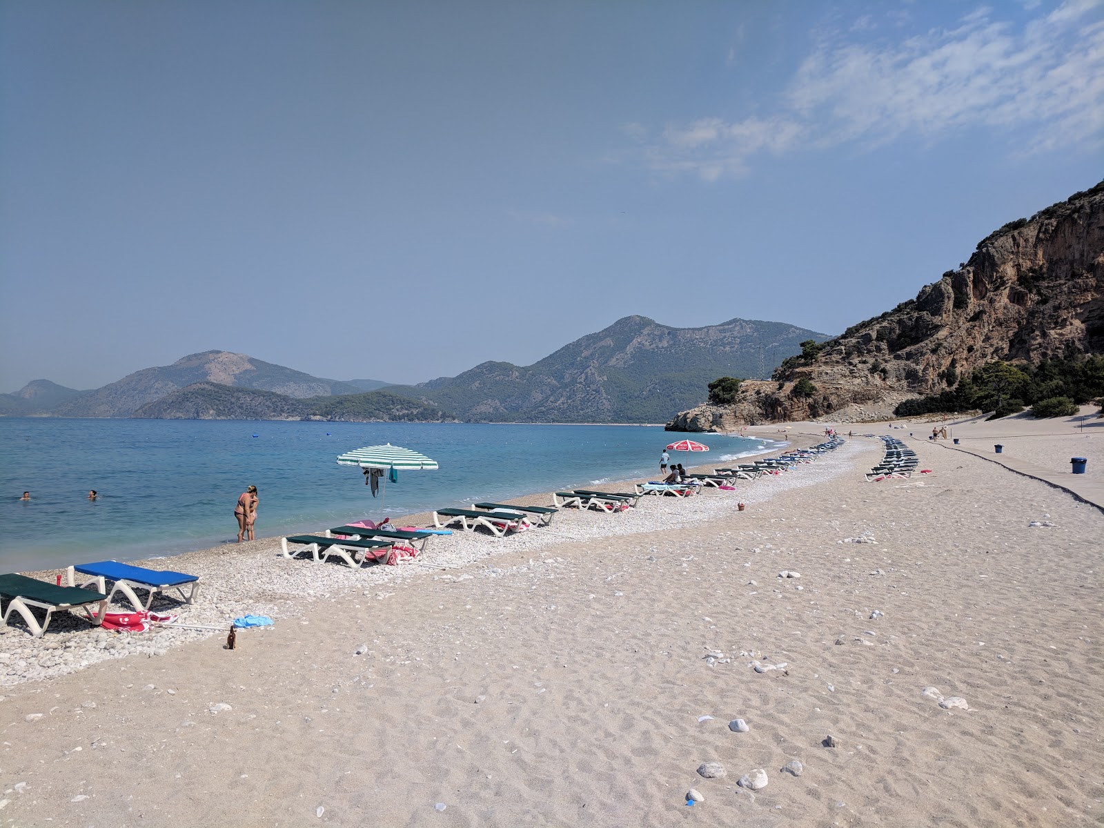 Fotografija Plaža Kidrak z turkizna čista voda površino