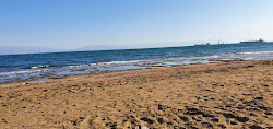 Foto von Yumurtalik beach III und die siedlung