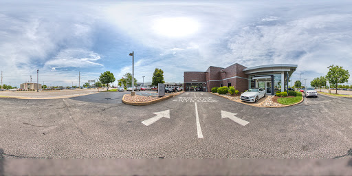 Mercedes Benz Dealer «Plaza Mercedes-Benz», reviews and photos, 11910 Olive Blvd, Creve Coeur, MO 63141, USA