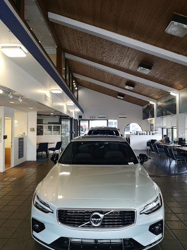 Volvo Dealer «Volvo Cars North Miami», reviews and photos, 19275 NW 2nd Ave, Miami, FL 33169, USA