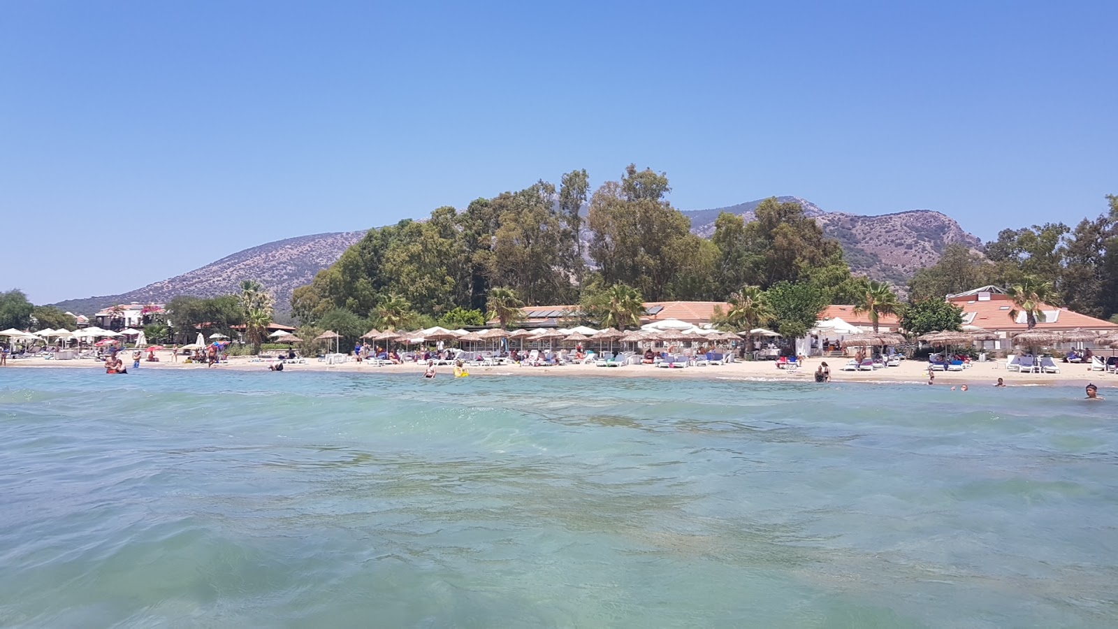 Photo of Karaincir beach and the settlement