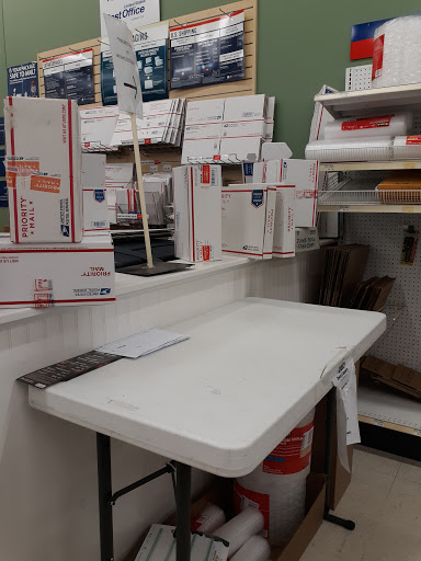 Hardware Store «Town & Country Hardware», reviews and photos, 910 Gateway Commons Cir, Wake Forest, NC 27587, USA