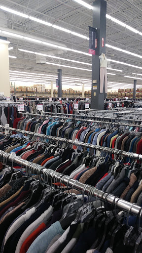 Discount Store «Discount Fashion Warehouse Northland», reviews and photos, 2727 Northland Plaza Dr, Columbus, OH 43231, USA
