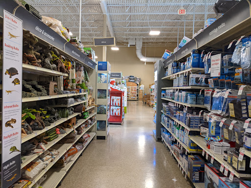 Pet Supply Store «PetSmart», reviews and photos, 7903 Towne Center Pkwy, Papillion, NE 68046, USA