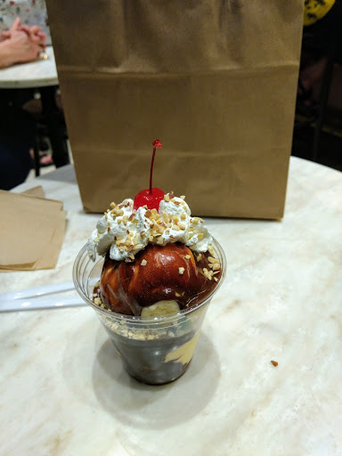 Chocolate Shop «Ghirardelli Ice Cream and Chocolate Shop», reviews and photos, 3545 S Las Vegas Blvd, Las Vegas, NV 89109, USA