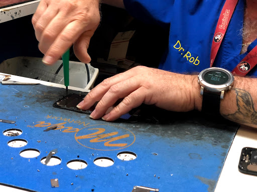 Phone Repair Service «Rob the Phone Doctor», reviews and photos, 3916 S Cleveland Ave, Fort Myers, FL 33901, USA