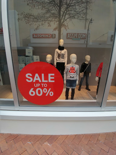 Clothing Store «H&M», reviews and photos, 8518 Fenton St, Silver Spring, MD 20910, USA