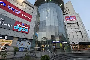 Mahagun Metro Mall image