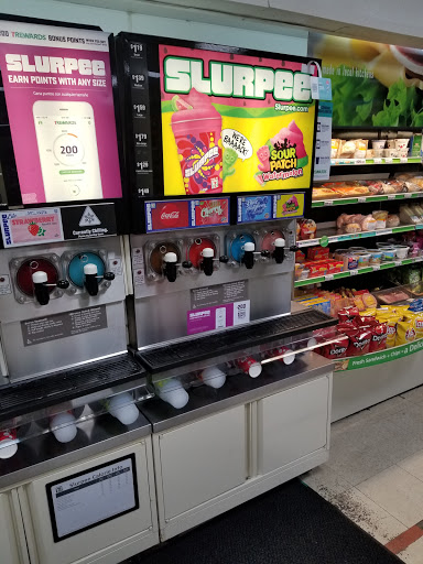 Convenience Store «7-Eleven», reviews and photos, 594 S Main St, Lombard, IL 60148, USA